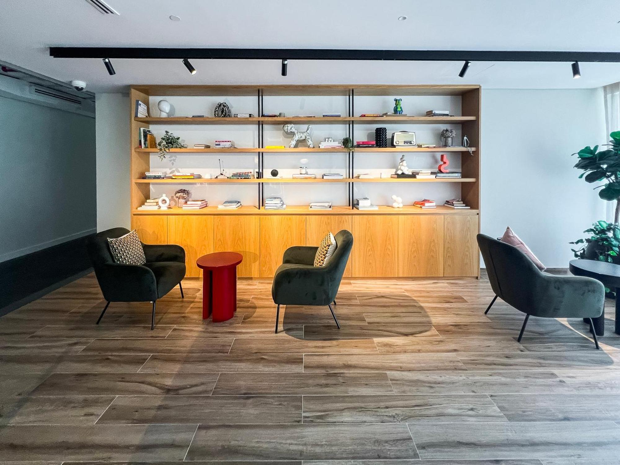 Socio Tower1 - Hills Modern Urban Retreat In The By Serenity Living Homes Appartement *